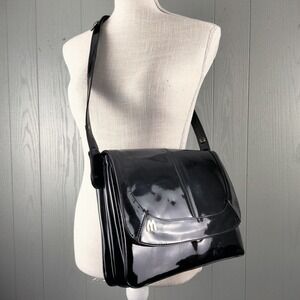 Vintage Flap Handbag Purse Faux Patent Leather Black‎ Square Snap Henri Belden?